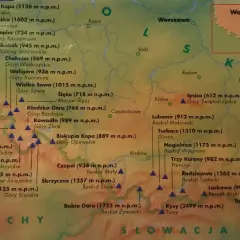Mapa przedstawia korona gór polskich z zaznaczonymi szczytami, m.in. Rysami, Babią Górą i Śnieżką.