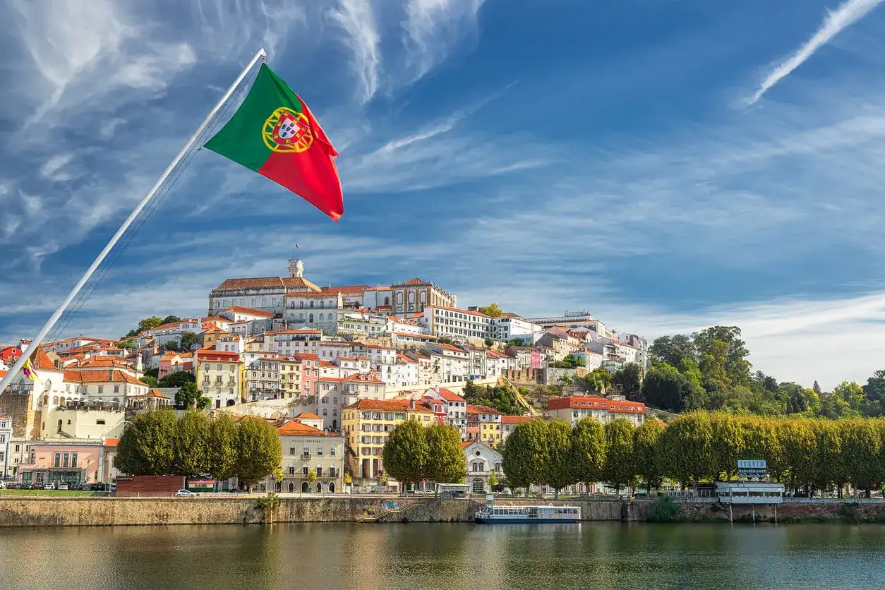 Temperatura wody w Portugalii - Gdzie i kiedy jest najcieplej?