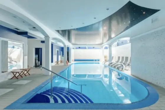 Spa nad morzem z basenem - Jak wybrać idealne?